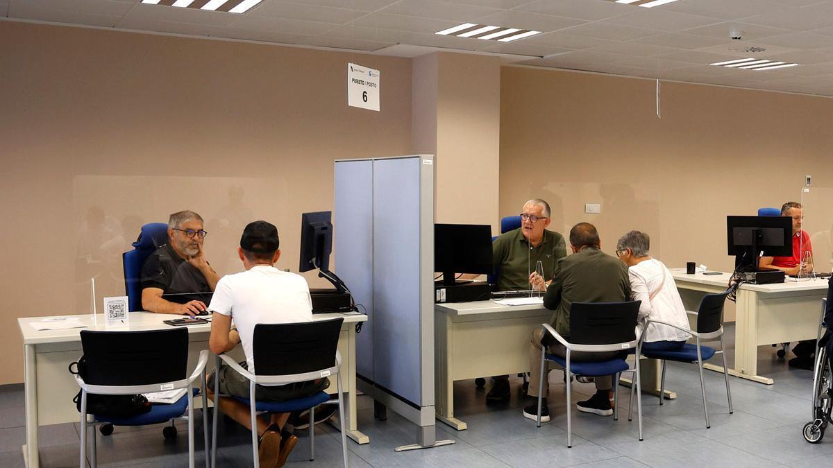 Funcionarios de la Agencia Tributaria de Galicia.
