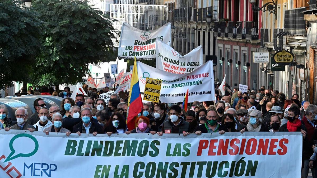 La manifestació a
Madrid, ahir al matí. efe