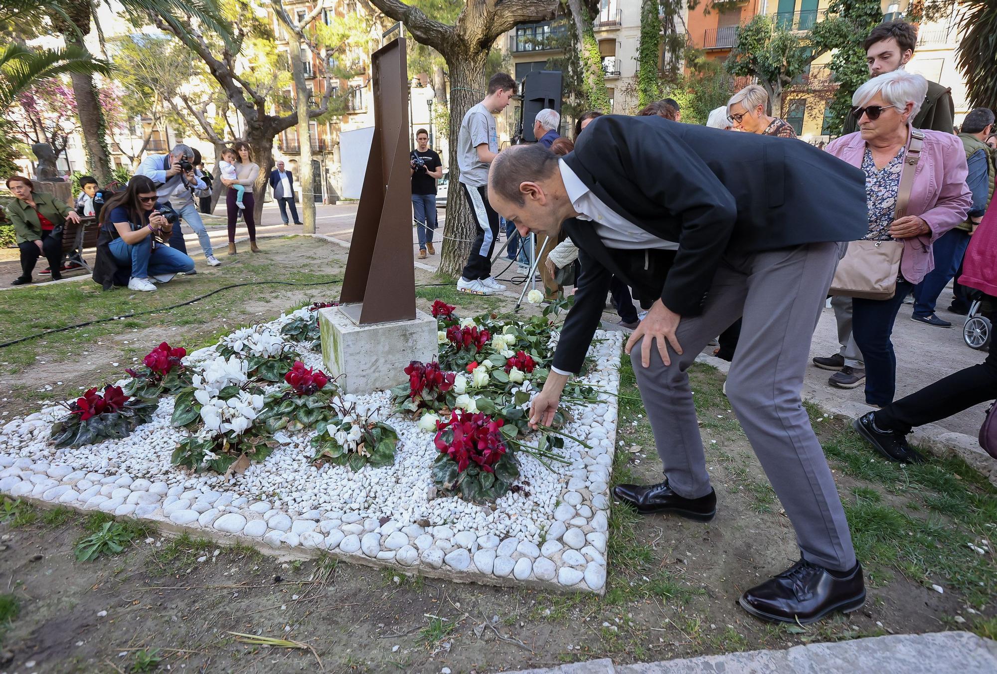 Homenaje a las víctimas de las residencias Domus Vi de Alcoy y Cocentaina