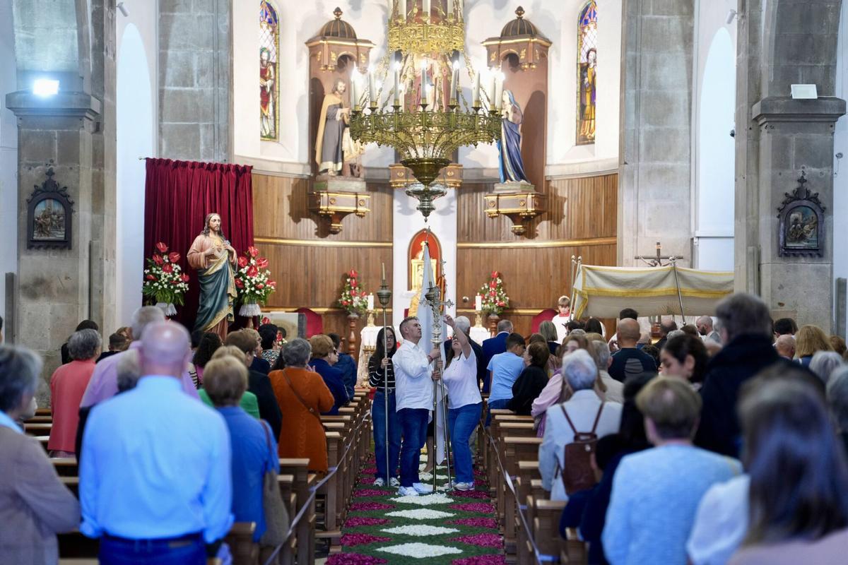 Celebración y procesión de Corpus Christi en Lalín Celebración y procesión de Corpus Christi en Lalín