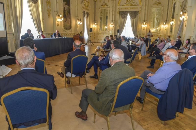 Debate sobre el proyecto turístico para el puerto de Santa Águeda