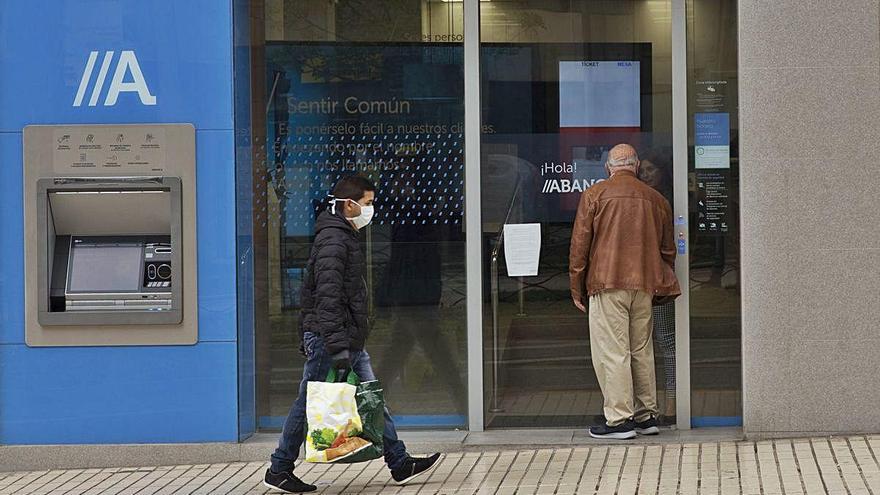 Sucursal de una entidad financiera en la ciudad de Alicante.