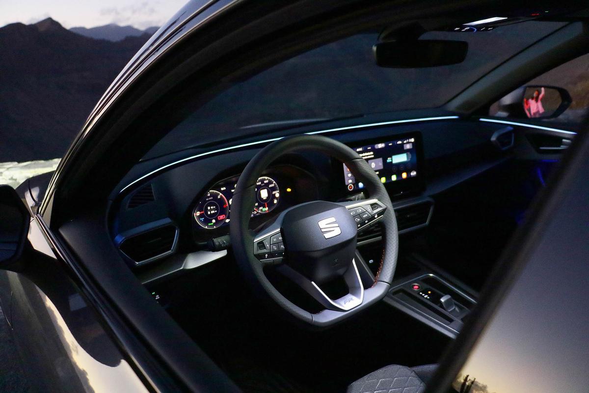 SEAT León e-Hybrid