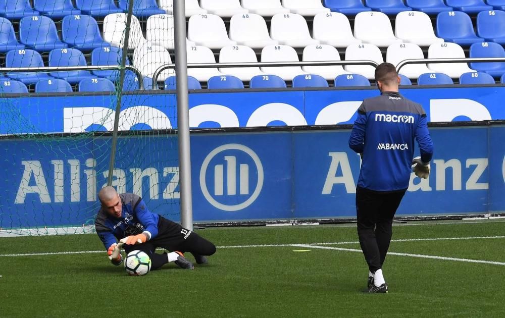 El Dépor se entrena antes de recibir al Barça