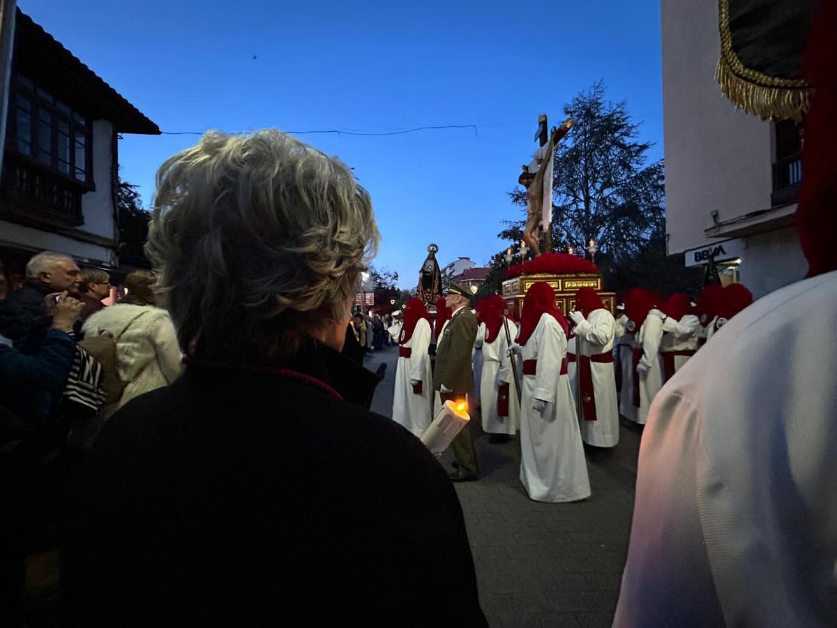 EN IMÁGENES: Grado se vuelca con la procesión de Las Siete Palabras