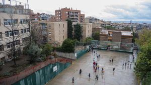 El patio de la escuela Kotska de los jesuitas de Gràcia, en Barcelona.