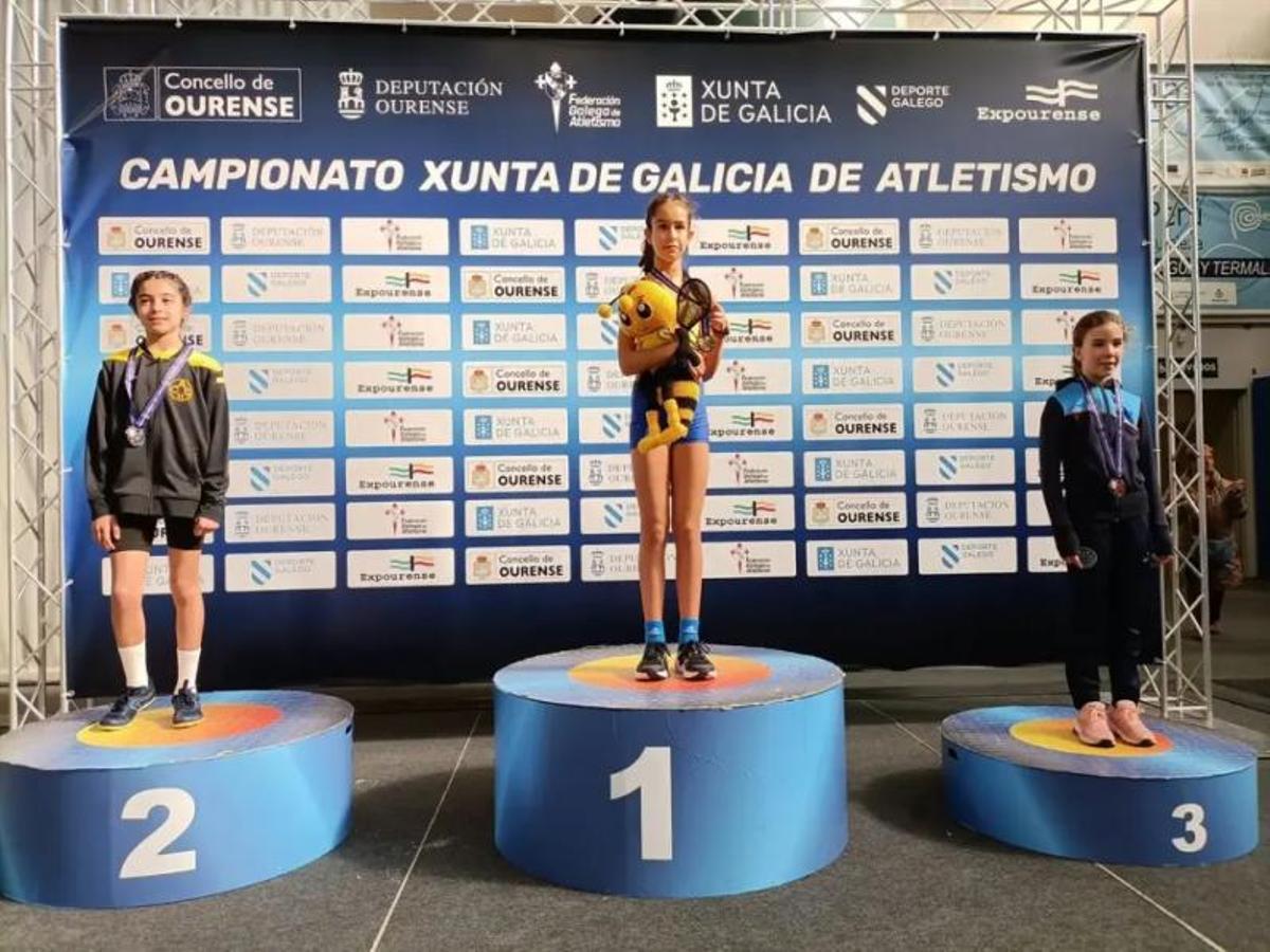 Diego García con su medalla en el campeonato de marcha. |  // V.C.