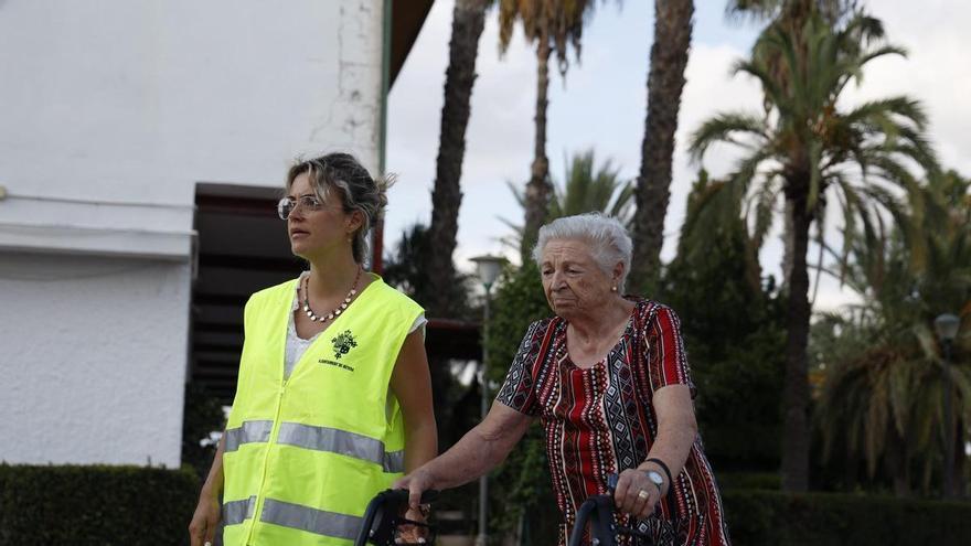 Los vecinos de Gátova evacuados por el incendio llegan a Bétera
