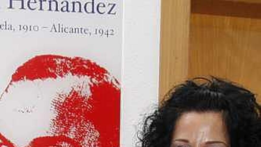 Lucía Izquierdo, nuera del poeta