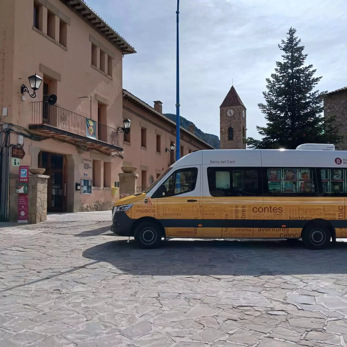 El Bibliobús Serra del Cadí incorpora Gósol en les seves parades