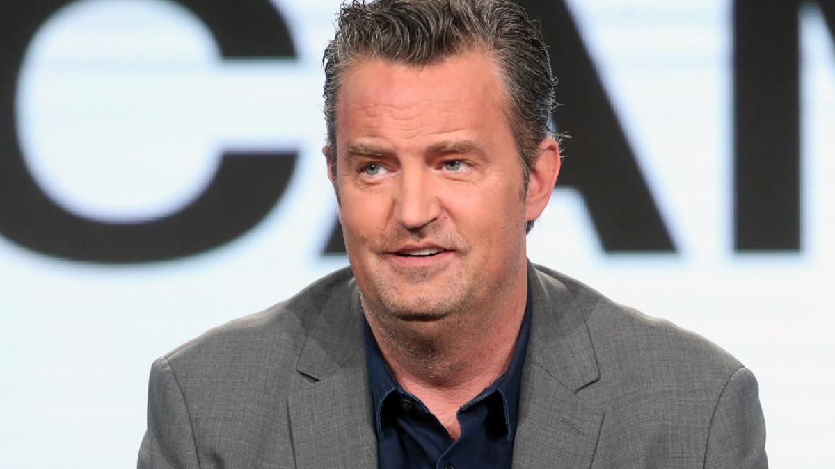 Acusan a Matthew Perry de agredir a dos mujeres meses después de su fallecimiento