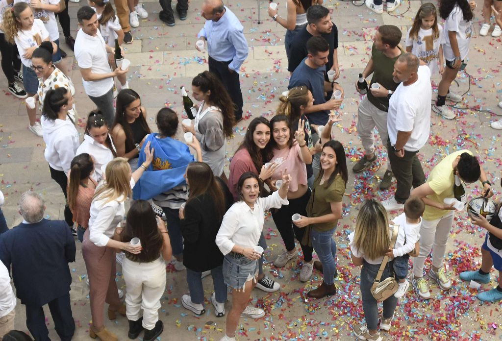 El Alhama ElPozo celebra el ascenso con su afición