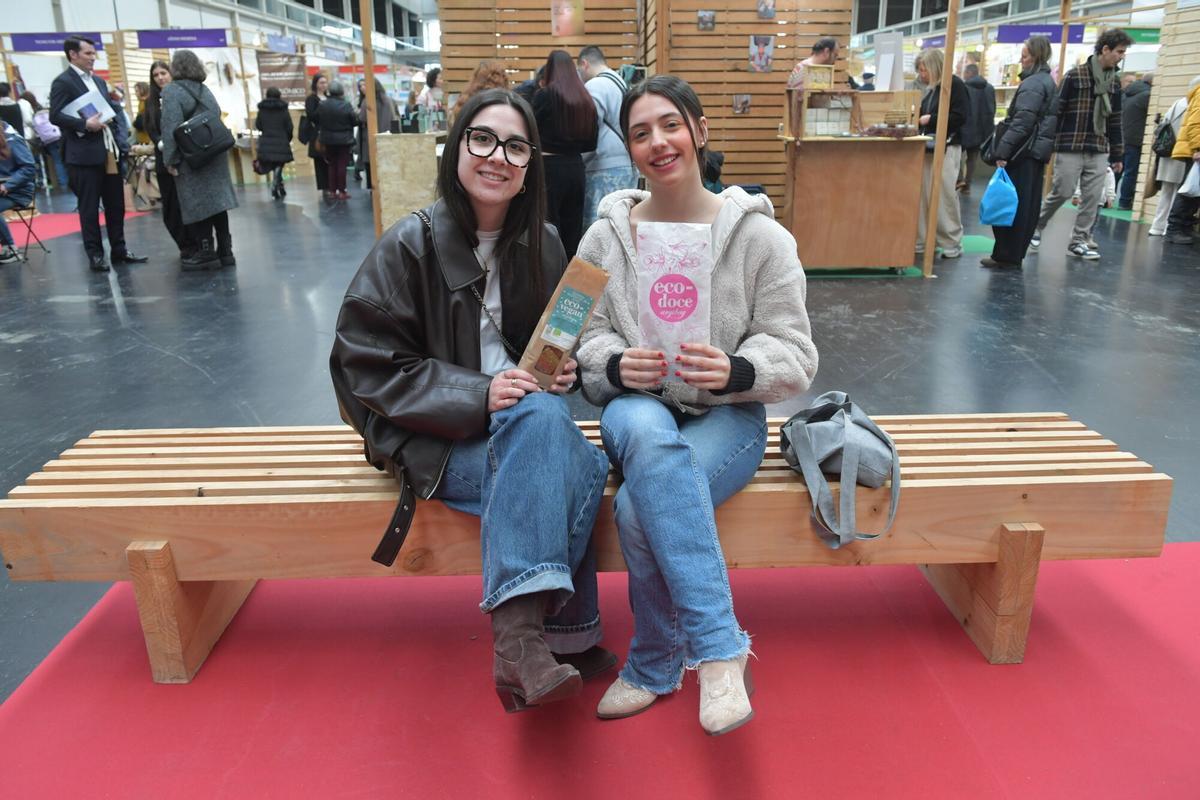 Abril Basa y Alba Vázquez en la feria de Biocultura en ExpoCoruña