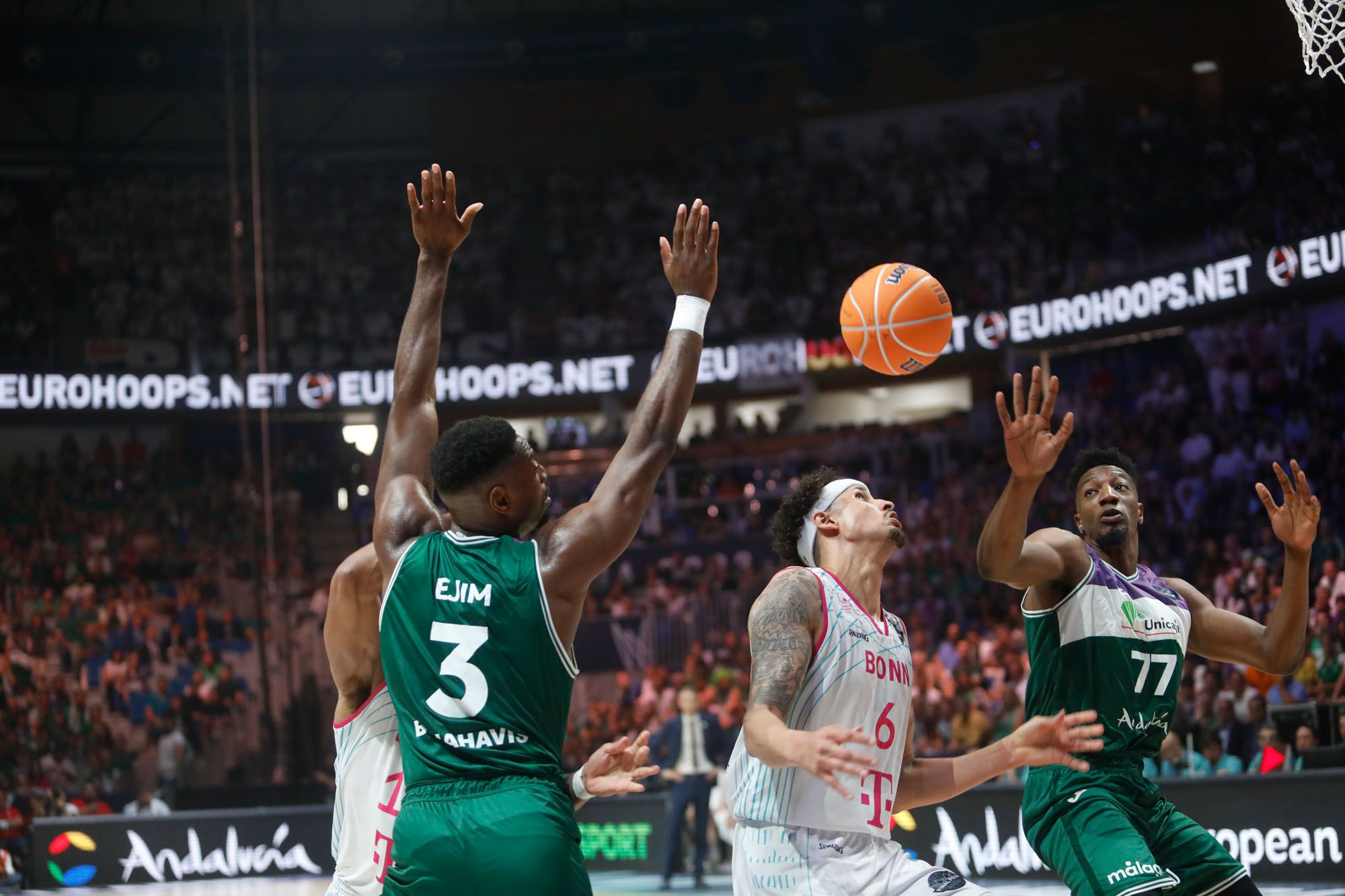 El Unicaja - Telekom Bonn, semifinal de la BCL, en imágenes