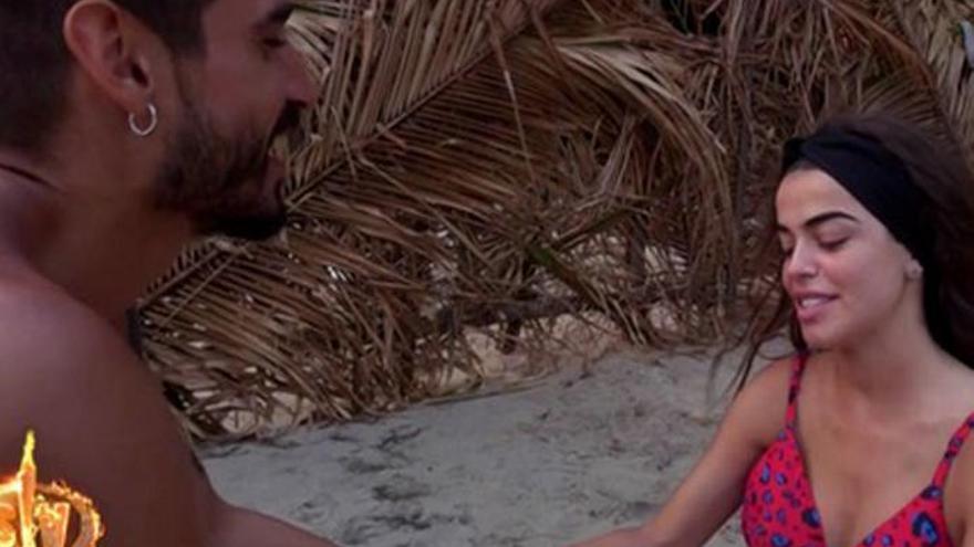 &#039;Supervivientes 2019&#039;: Fabio y Violeta, cada vez más cerca