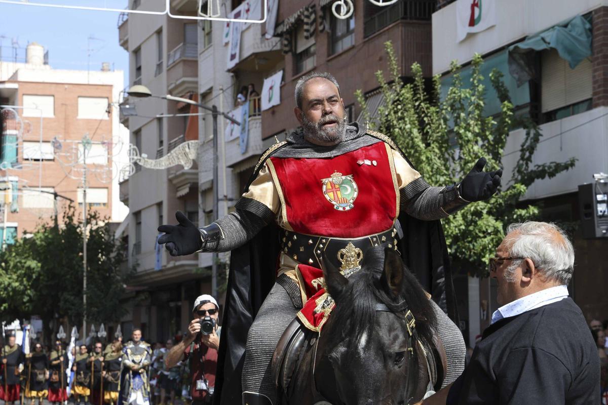 Los cristianos reconquistan el castillo en el último día de los Moros y Cristianos en Mutxamel