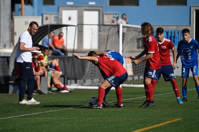 25-01-20  DEPORTES. CAMPOS DE FUTBOL DE LA ZONA DEPORTIVA DEL PARQUE SUR EN  MASPALOMAS. MASPALOMAS. SAN BARTOLOME DE TIRAJANA.  San Fernando de Maspalomas Santos- Veteranos del Pilar (Cadetes).  Fotos: Juan Castro.  | 25/01/2020 | Fotógrafo: Juan Carlos Castro