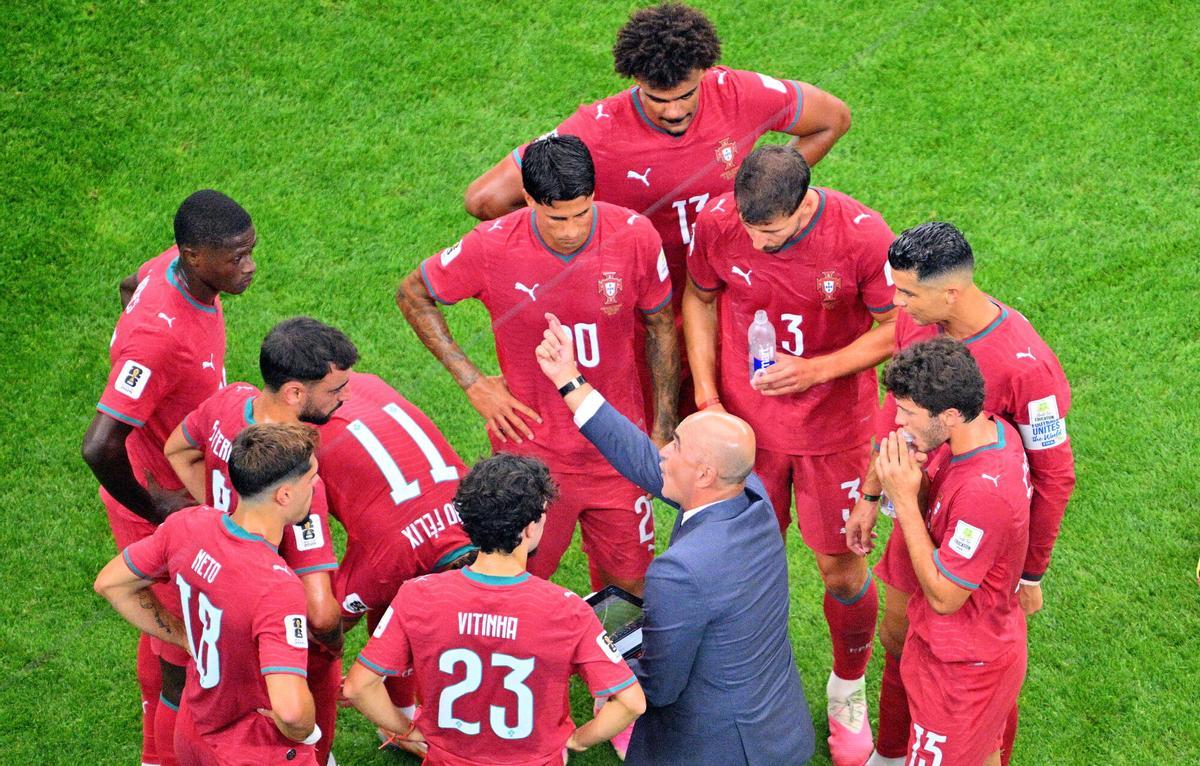 Pausa de hidratación de los jugadores portugueses. Pausa de hidratación de los jugadores portugueses.