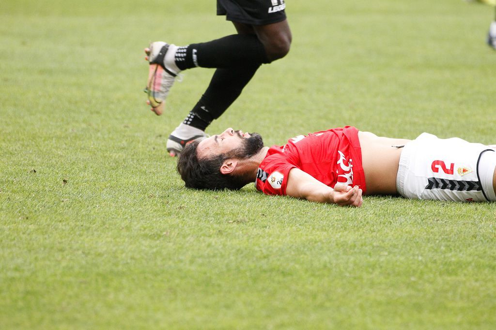 El Real Murcia no levanta cabeza (0-0)