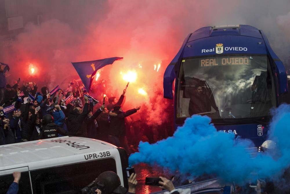 Llegada del Real Oviedo al Tartiere