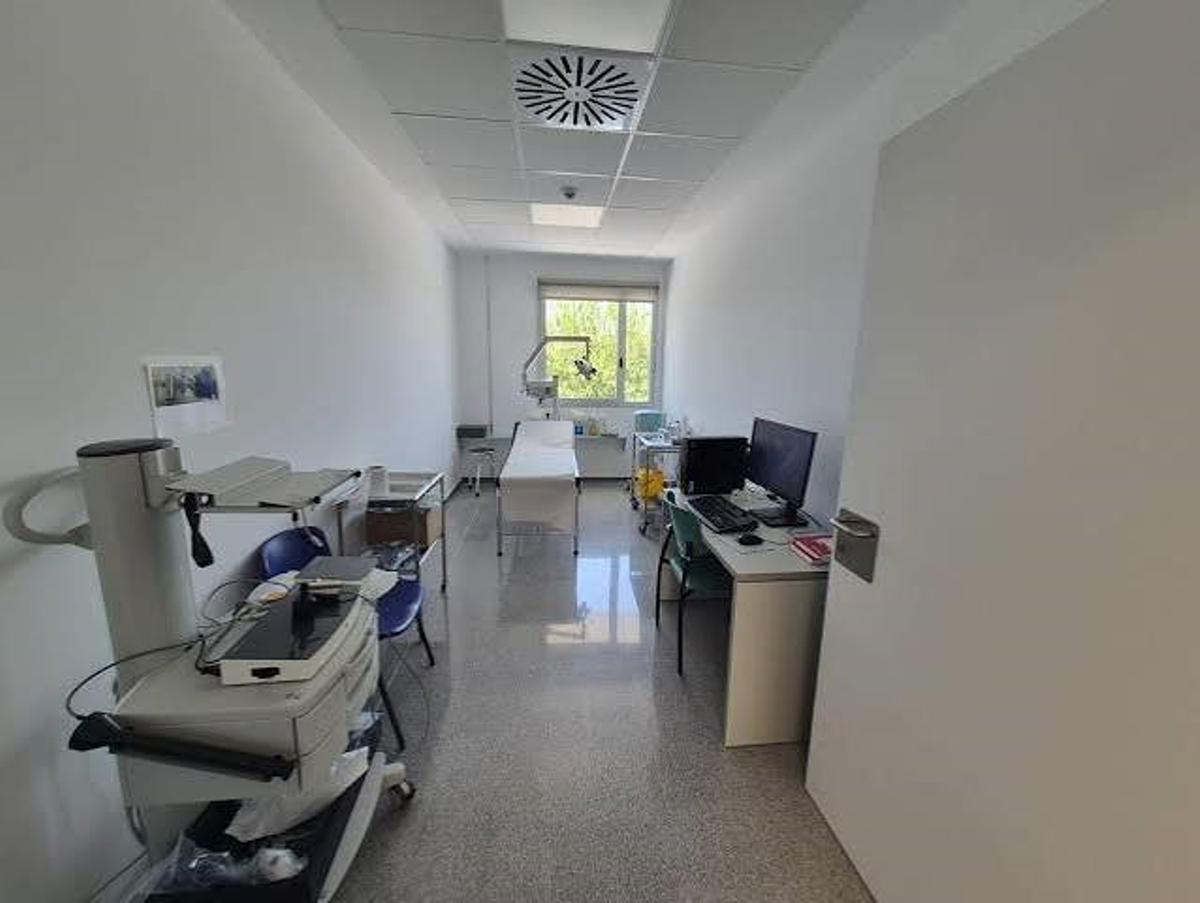 Imagen archivo de una amplicación del área de Otorrnolaringología en el Hospital de Sagunt.
