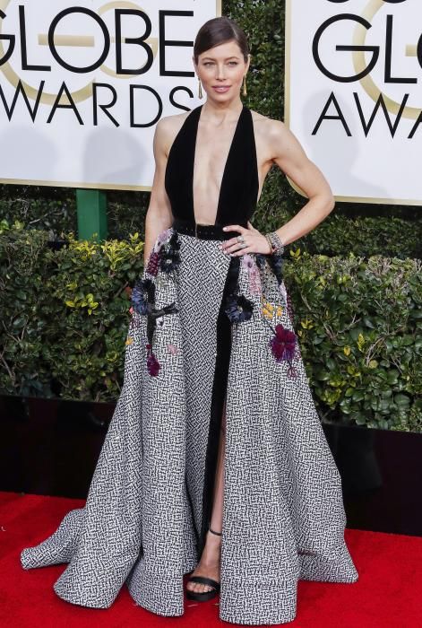 Arrivals - 74th Golden Globe Awards