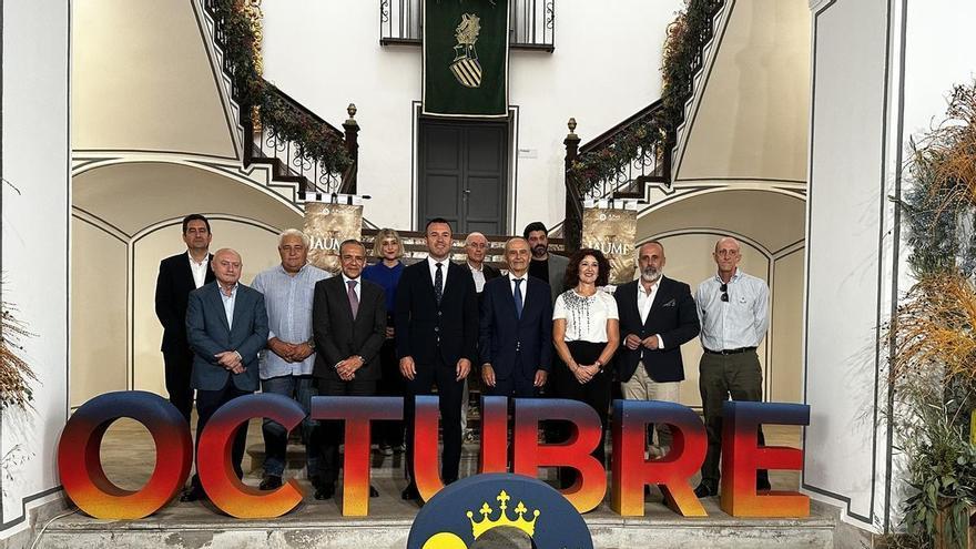Mompó llama a las administraciones a reunirse "como personas adultas" para abordar el futuro del Teatro Principal