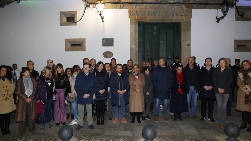 Crimen machista: Minuto de silencio por Bea en Baiona