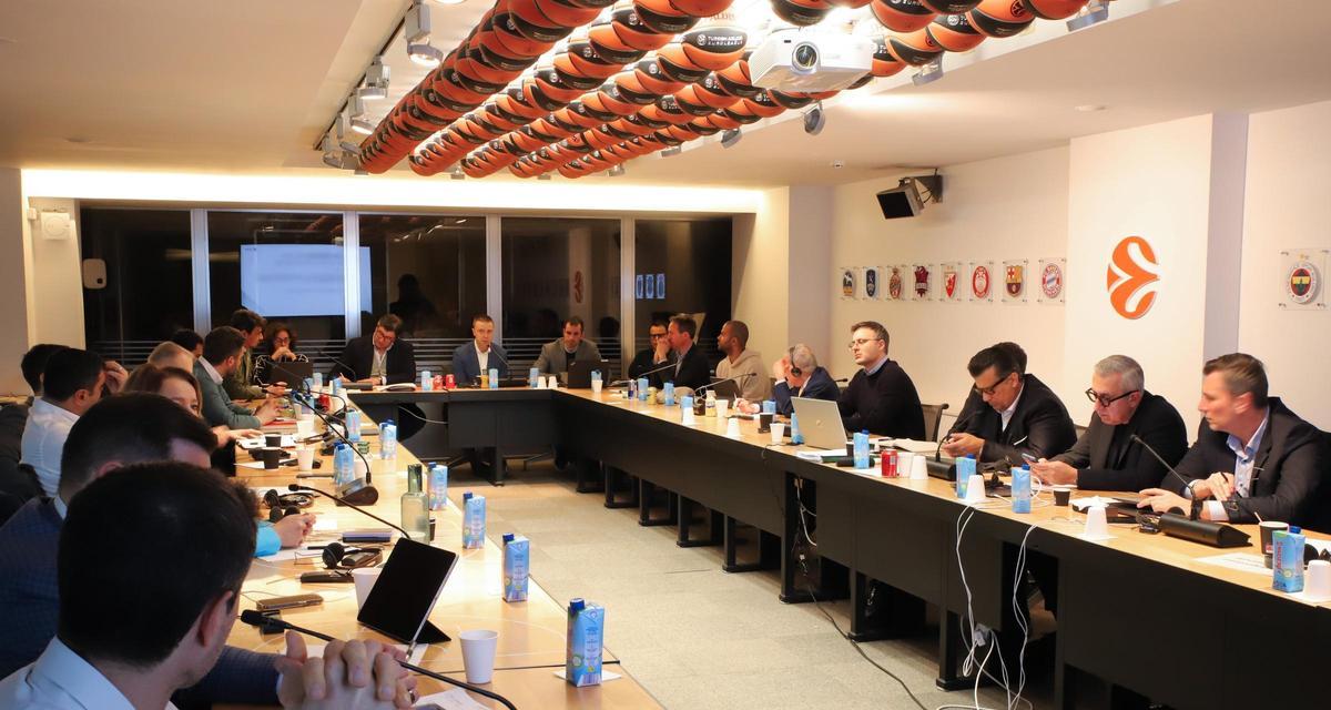 La Euroliga, reunida en Barcelona, dio su apoyo a Bodigora y Motiejunas para que sigan al frente de la organización