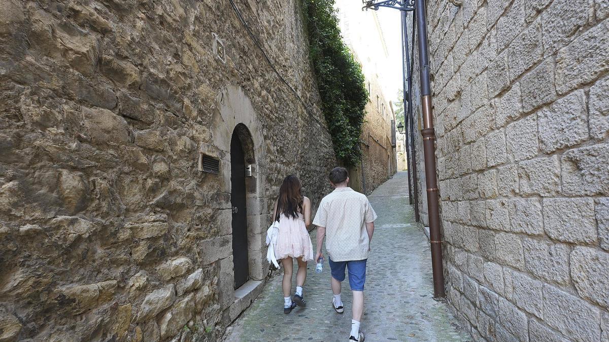 La façana d’un dels edificis que adquirirà la UdG al carrer dels Alemanys, ubicat al Barri Vell.