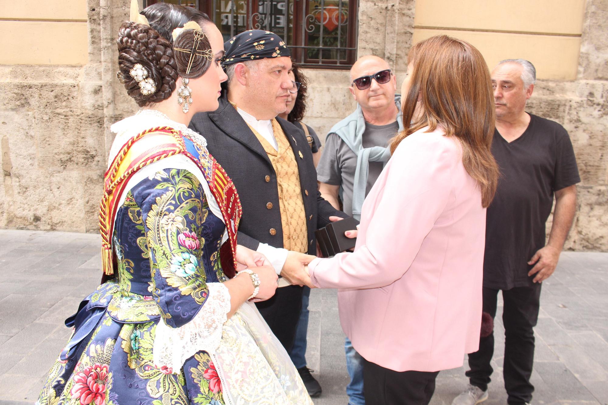 Las Fallas homenajean a Algarra en la entrega de premios