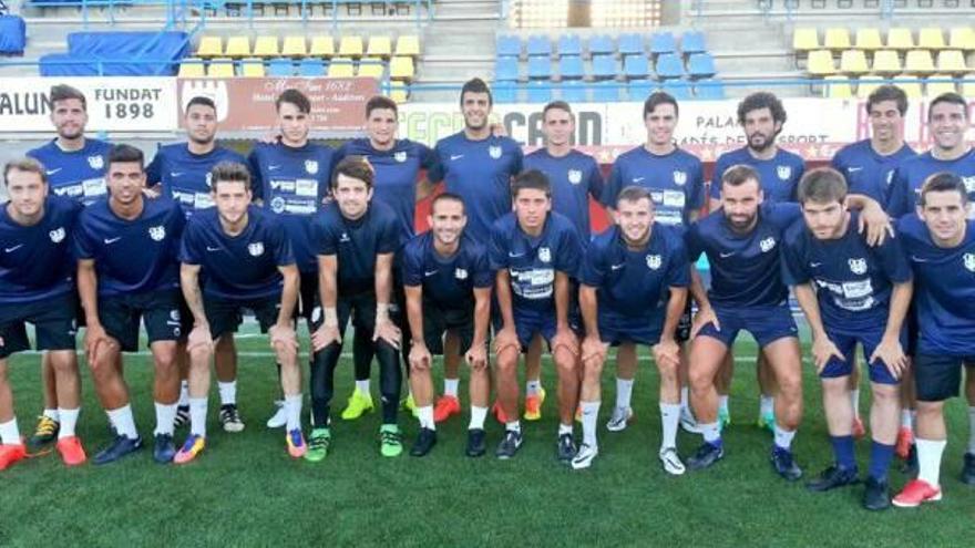 Els dos representats gironins a Tercera Divisió, en marxa.