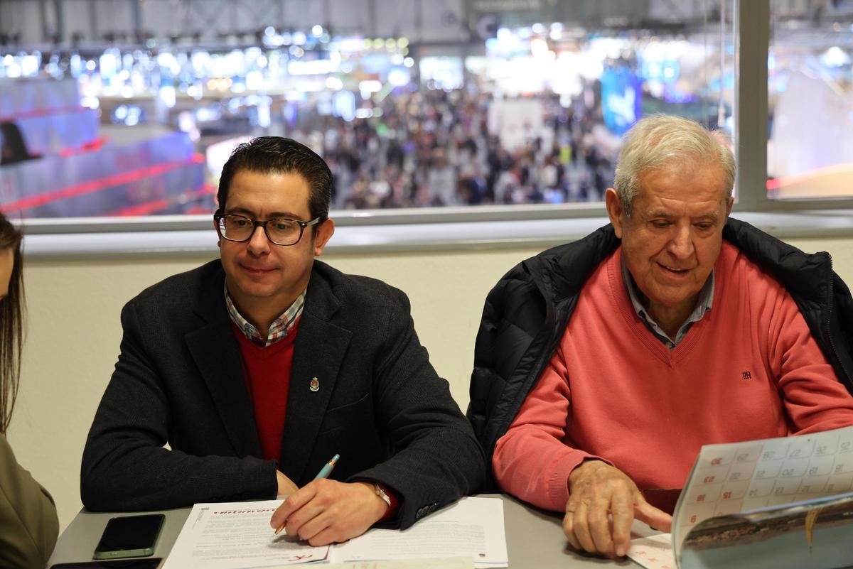 Alberto Piris, en la Asamblea de la Red Medieval en Fitur.