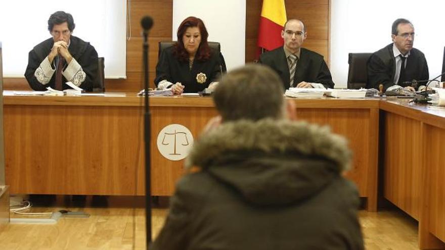 El falso cirujano de Castelló reconoce su culpabilidad para evitar ir a prisión