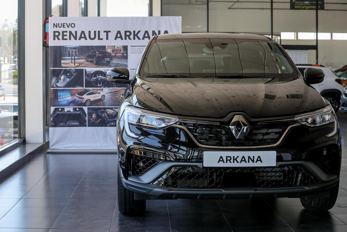 Algunos vehículos tan icónicos como Renault Arkana y Dacia Sandero, son algunos de los modelos que podrás descubrir en Japemasa.