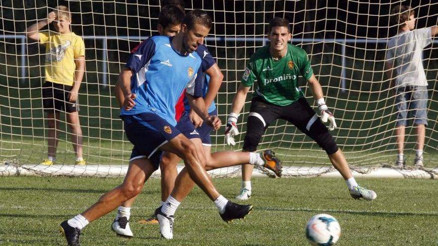 Luis García seguirá en el Real Zaragoza