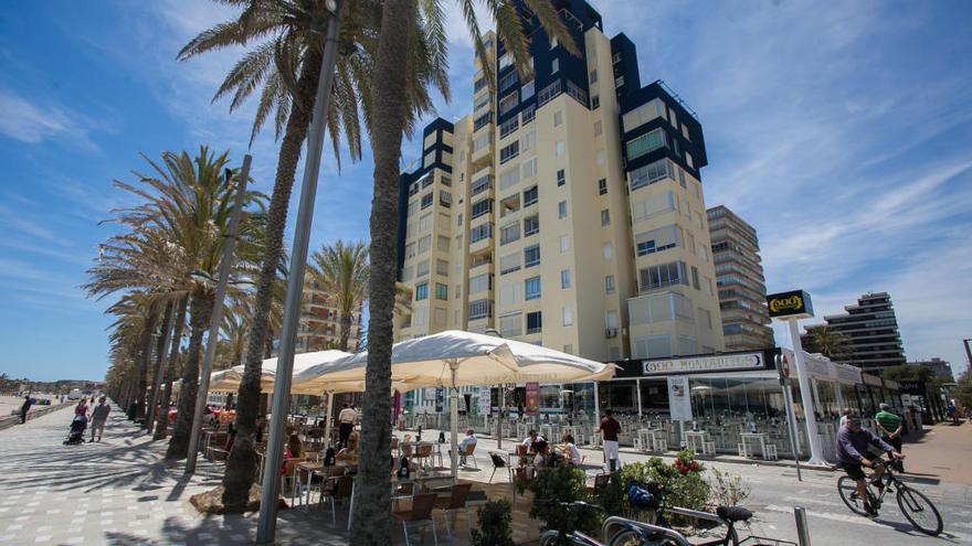 El PSOE teme más apartamentos ilegales en la playa de San Juan