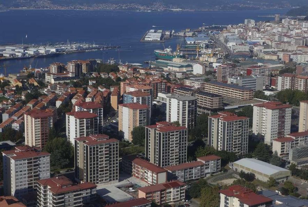 Vista aérea del barrio de Coia, donde se encuentra alguno de los inmuebles a la venta