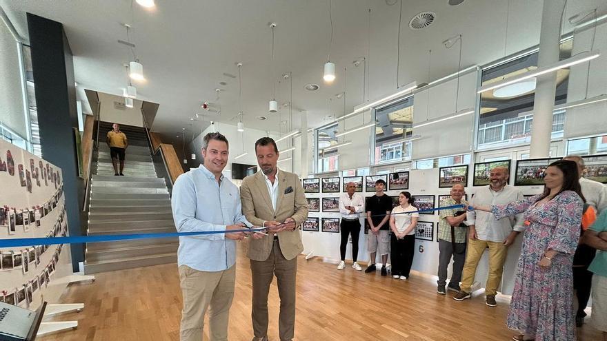 EN IMÁGENES: El colegio Campiello de Piedras Blancas sopla 50 velas con su exposición de orlas