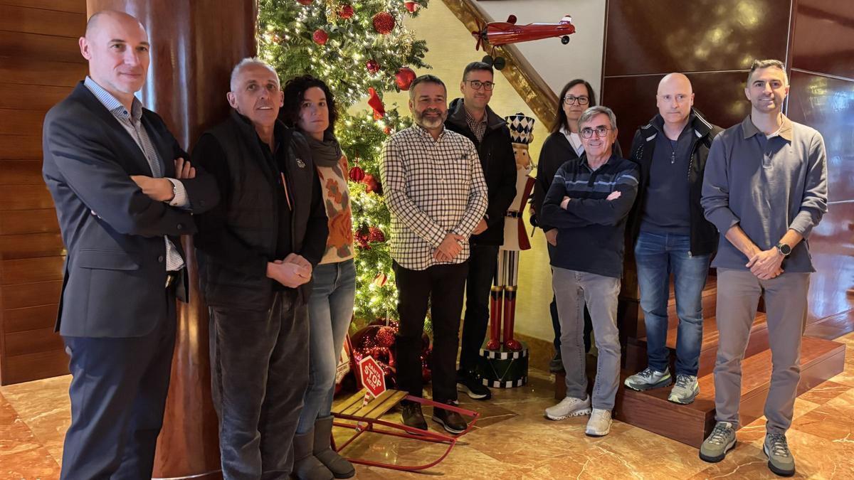 Roses reforça la promoció turística amb una estratègia conjunta entre Ajuntament i empresaris.