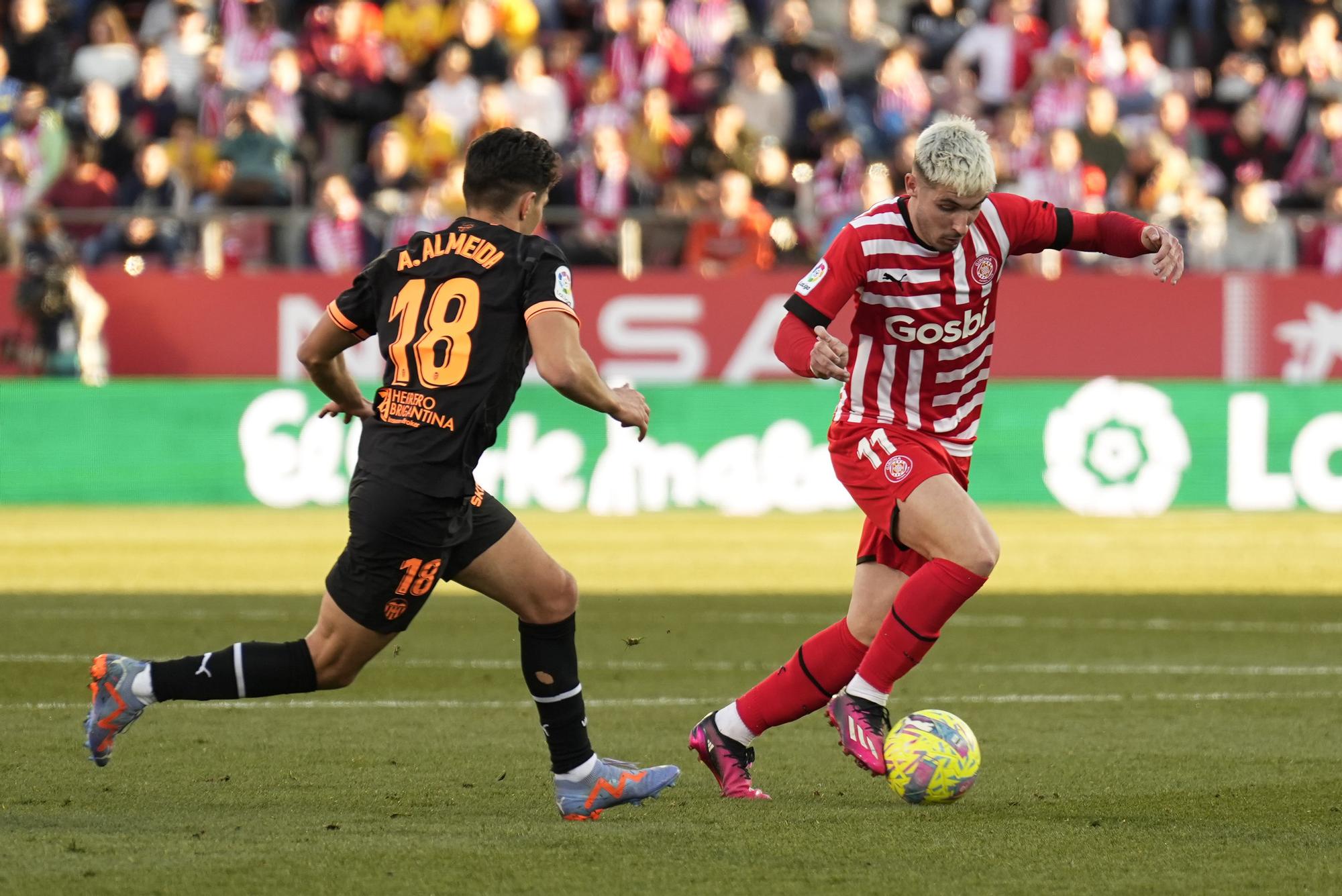 La derrota del Valencia CF en Girona (1-0), en imágenes