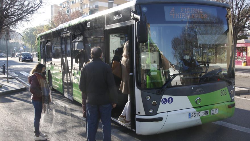 Aucorsa inicia un expediente de penalización contra la empresa encargada de las recargas del bonobús