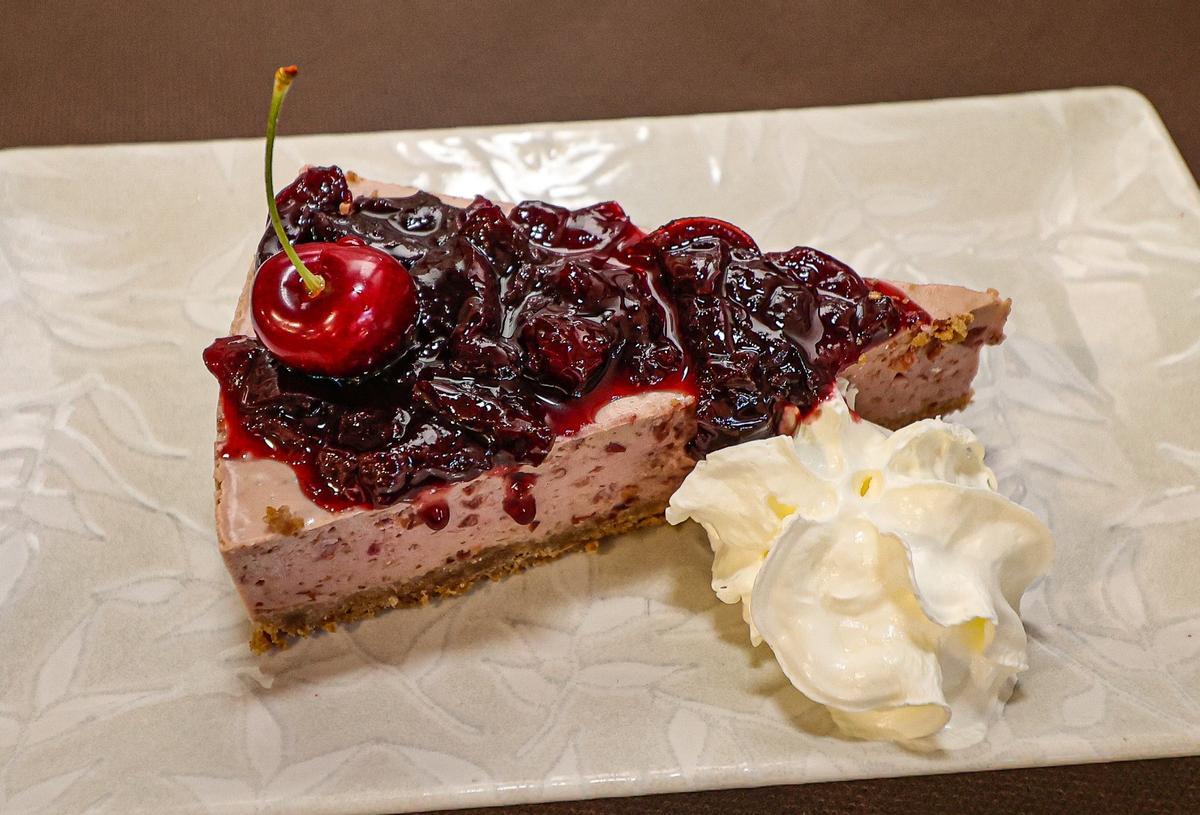 El postre, cheesecake de cereza.