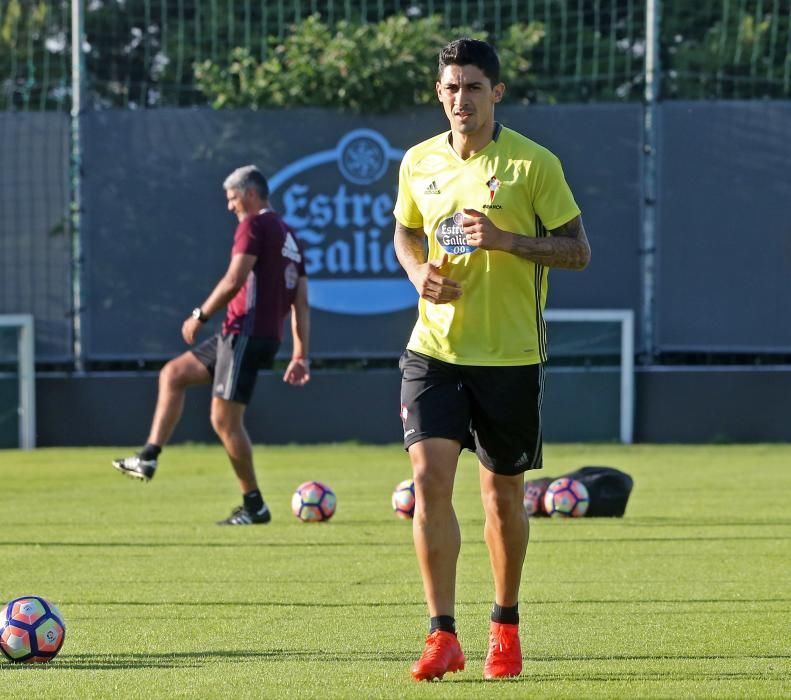 Entrenamiento vespertino del Celta en A Madroa a falta de dos días para jugar en Cornellà