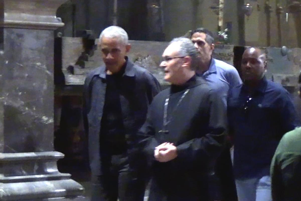 Los Obama y los Spielberg visitan el monasterio de Montserrat