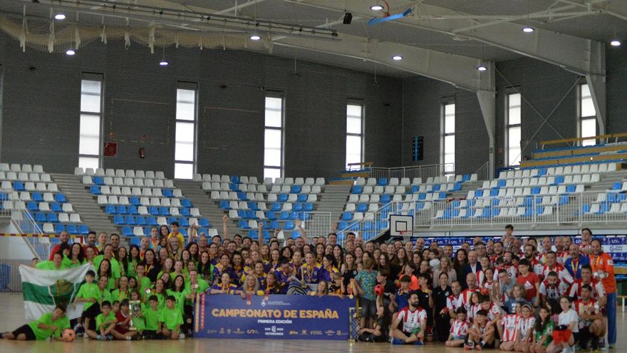 Altea acogió el histórico I Campeonato de España de Veteranas y Veteranos de Balonmano