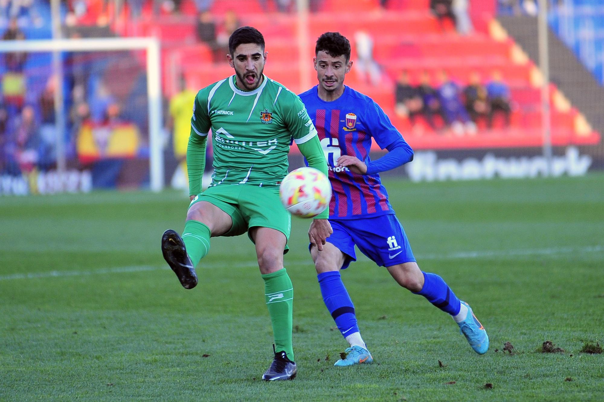 Victoria del Eldense sobre el Cornella en la jornada 12 de Primera RFEF