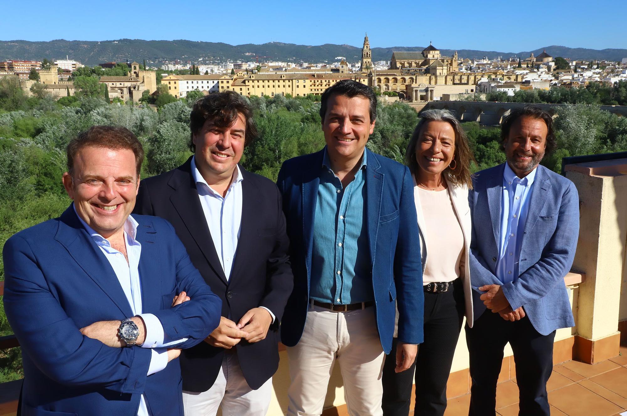 Julián Urbano, Jesús Coca, José María Bellido, Isabel Albás y Daniel García Ibarrola, este domingo en el hotel Hesperia.