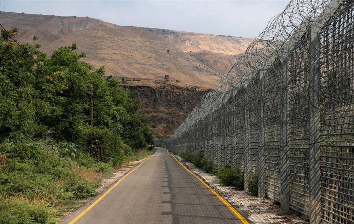 El disputado territorio de los Altos del Golán. frontera entre Israel y Siria.