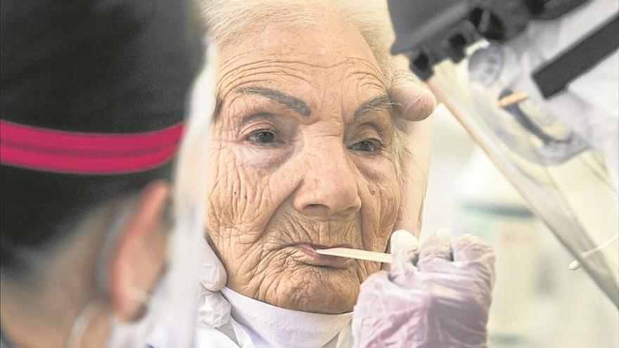 Los ancianos suelen presentar «síntomas atípicos» del coronavirus